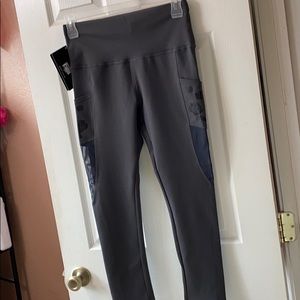 *NWT* Better Sports Performance leggings- grey